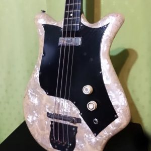 guitarras de culto_0000s_0017_Capa 46