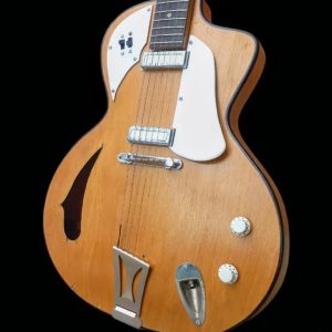 guitarras de culto_0000s_0020_Capa 43