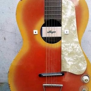 guitarras de culto_0000s_0036_Capa 27