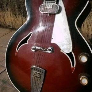 guitarras de culto_0000s_0037_Capa 26