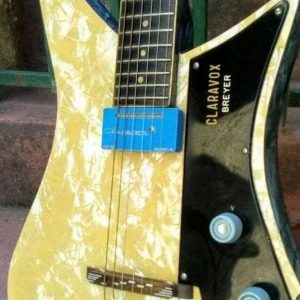 guitarras de culto_0000s_0038_Capa 25