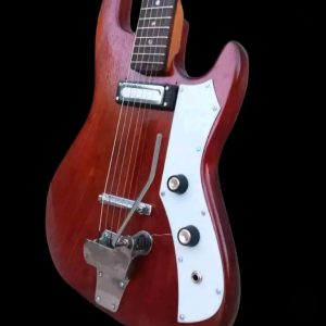 guitarras de culto_0000s_0047_Capa 16